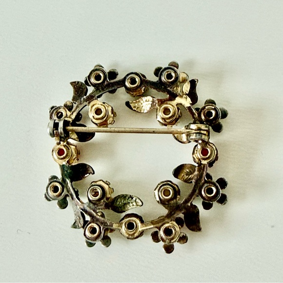 Vintage 1960s Floral Wreath Brooch & Earrings Set-Multi-Color Enamel/Faux Pearl - Picture 7 of 16